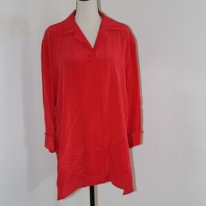 The Look Randolph Duke, Red silk blouse with  3 sets of interchangeable buttons